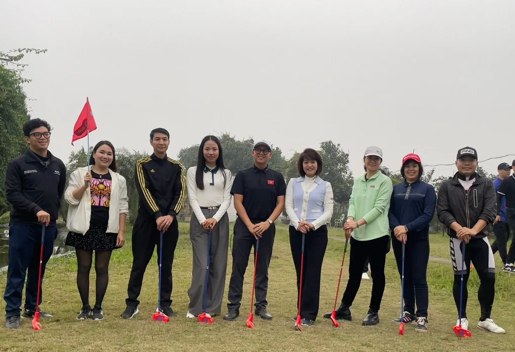 5 giáo viên tiểu học công lập hoàn thành đào tạo SNAG Golf